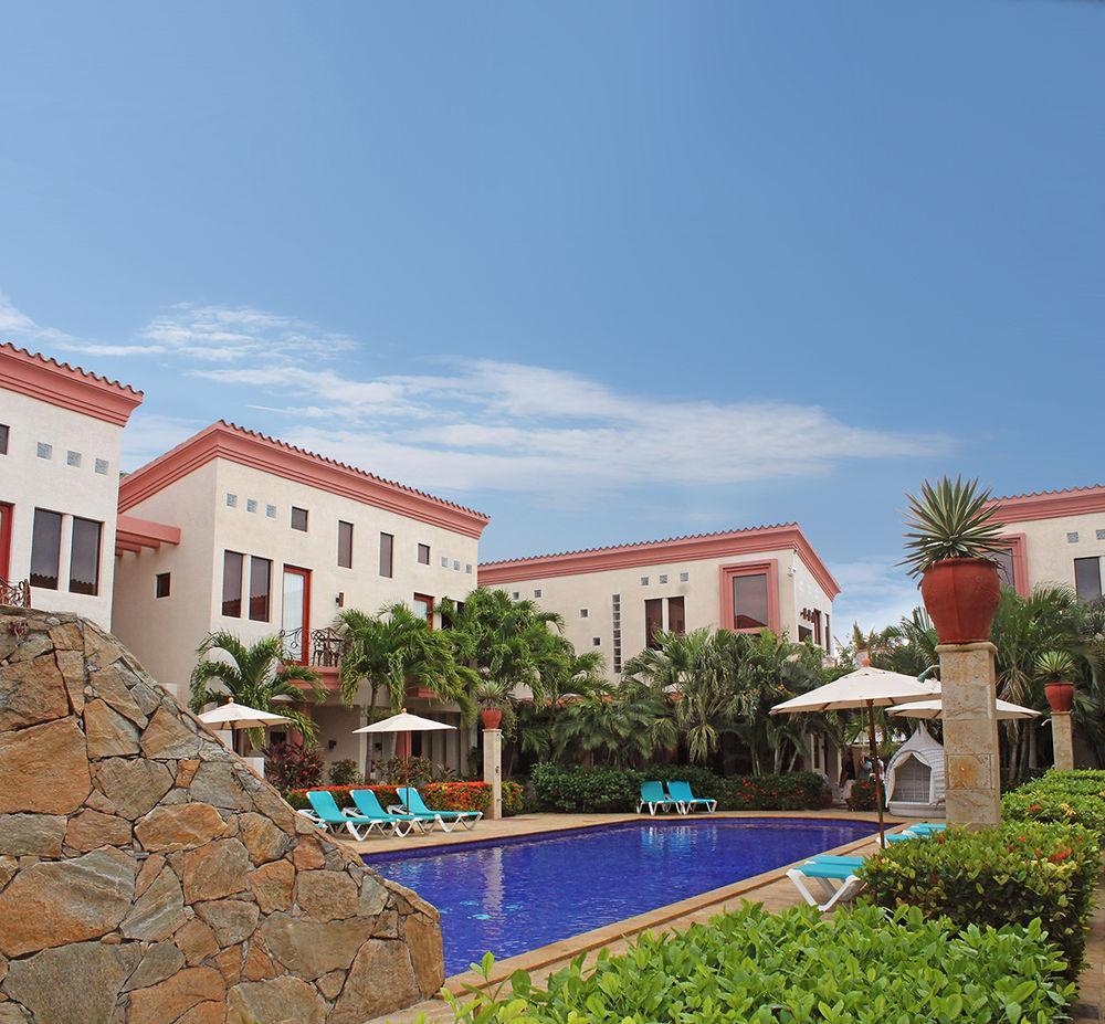 Las Sirenas Hotel And Condos 웨스트 베이 외부 사진