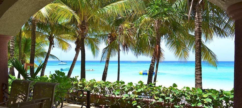 Las Sirenas Hotel And Condos 웨스트 베이 외부 사진